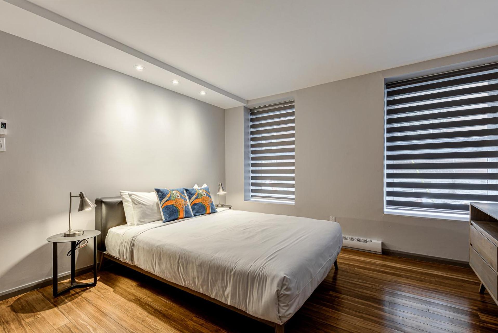 77 St-Vallier Quebec City Room photo